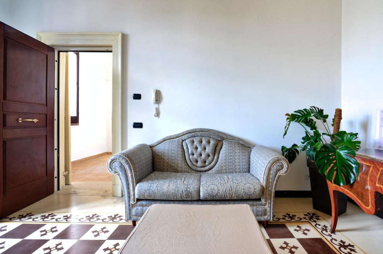 Castriota 19 - Jacuzzi Apartment Sit Lecce Exterior photo